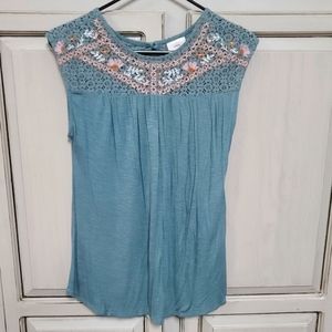 Knox Rose light-weight top